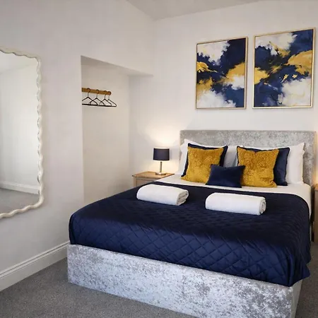 펜션 Boutique House- Spacious & Stylish With Free Parking *