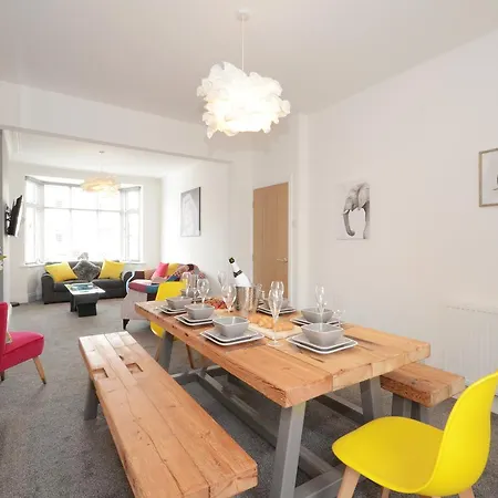 Boutique House- Spacious & Stylish With Free Parking Semesterbostad York