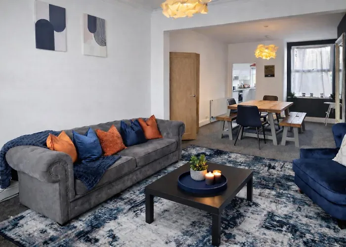 Nyaraló Boutique House- Spacious & Stylish With Free Parking