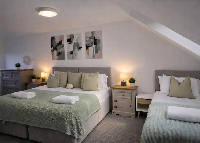 Boutique House- Spacious & Stylish With Free Parking Nyaraló