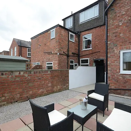 度假居 Boutique House- Spacious & Stylish With Free Parking 约克